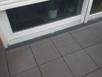 Balkonbelag Terrassenplatten inklusive Drainagerinnen